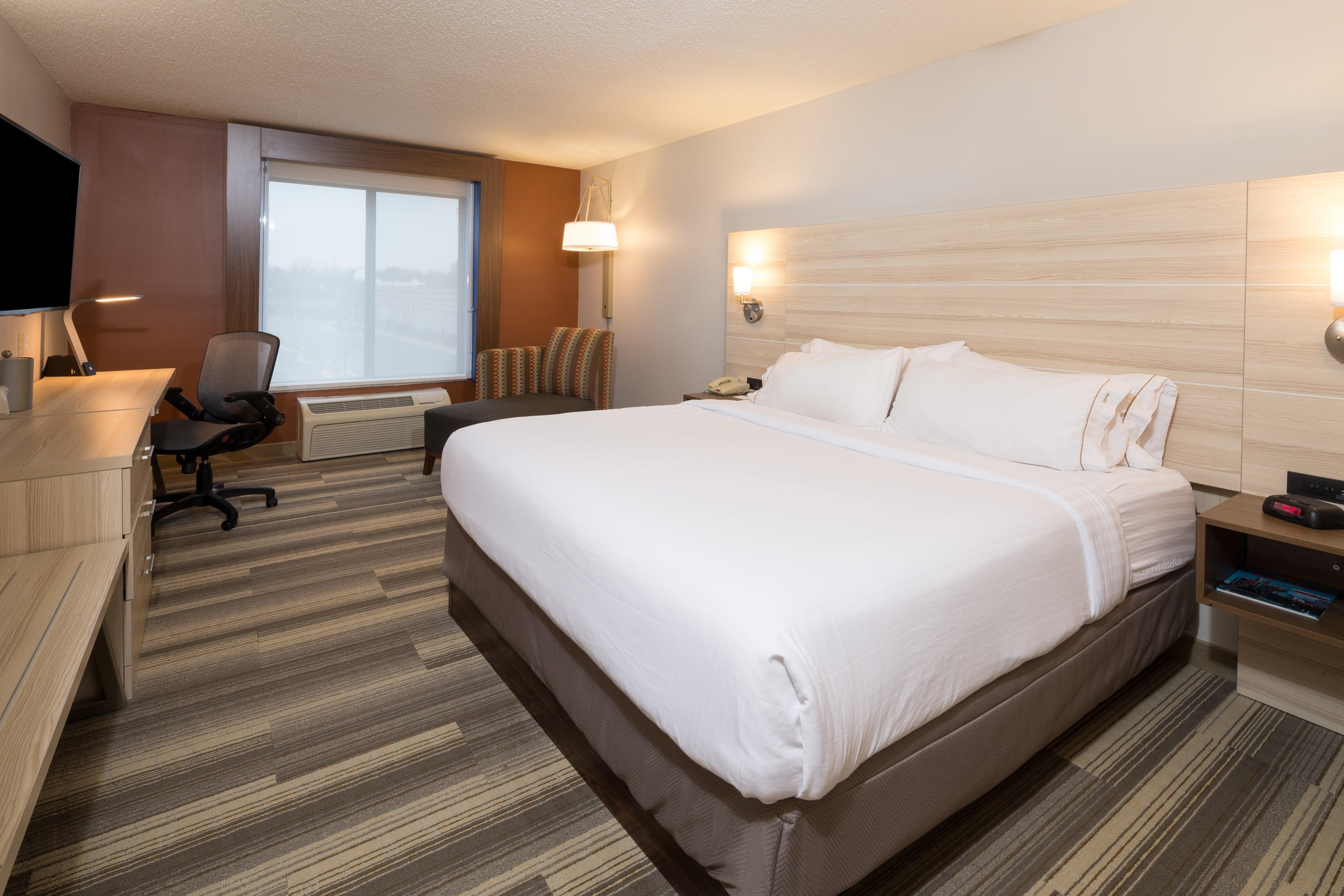 Holiday Inn Express Hotel & Suites Detroit-Utica By Ihg Екстериор снимка